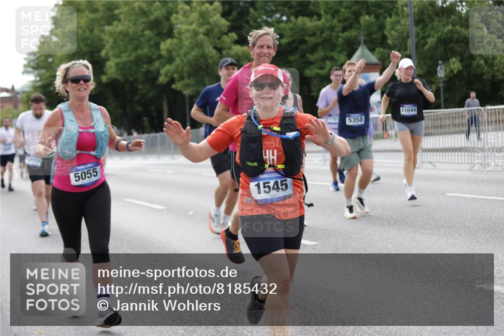 29.06.2025 - hella hamburg halbmarathon Jannik Wohlers http://msf.ph/oto/8185432 29.06.2025 10:23:29 Lombardsbrücke 1444, 1545, 2125, 2489, 4122, 4597, 4646, 4990, 5055, 5258, 5260, 5358, 5661, 7013, 8031, 8141, 8149, 8181, 8502, 8676, 8717, 9217, 9603, 10649, 11044, 11415, 11454, 11793, 13149, 14521, 15739, 15853, 17385, 17513, 17595, 18091, 18314, 18745, 18998, 19017 meine-sportfotos.de