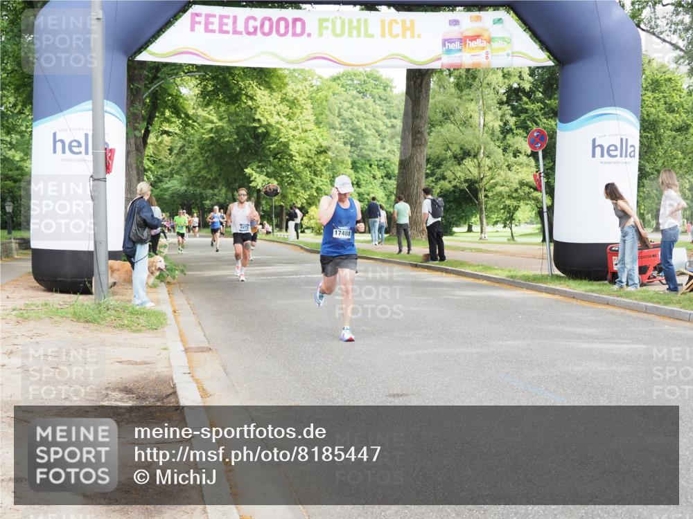 29.06.2025 - hella hamburg halbmarathon MichiJ http://msf.ph/oto/8185447 29.06.2025 10:18:34 Zwischen KM18-KM19 2075, 12189, 14140, 15883 meine-sportfotos.de