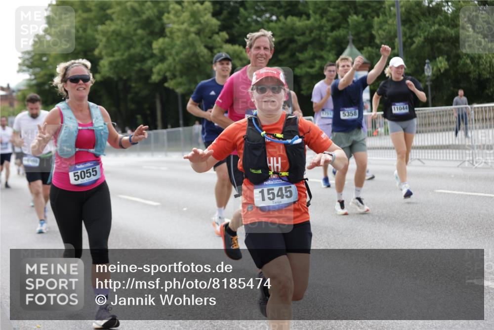 29.06.2025 - hella hamburg halbmarathon Jannik Wohlers http://msf.ph/oto/8185474 29.06.2025 10:23:29 Lombardsbrücke 1444, 1545, 2125, 2489, 4122, 4597, 4646, 4990, 5055, 5258, 5260, 5358, 5661, 7013, 8031, 8141, 8149, 8181, 8502, 8676, 8717, 9217, 9603, 10649, 11044, 11415, 11454, 11793, 13149, 14521, 15739, 15853, 17385, 17513, 17595, 18091, 18314, 18745, 18998, 19017 meine-sportfotos.de
