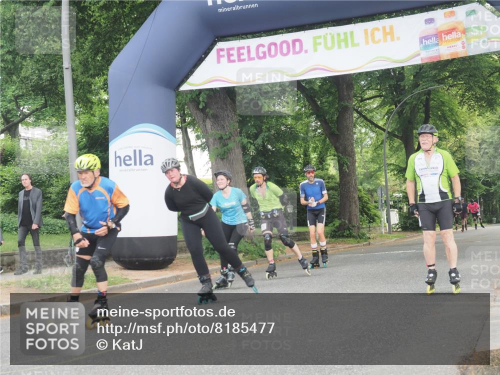 29.06.2025 - hella hamburg halbmarathon KatJ http://msf.ph/oto/8185477 29.06.2025 09:24:38 Zwischen KM18-KM19  meine-sportfotos.de