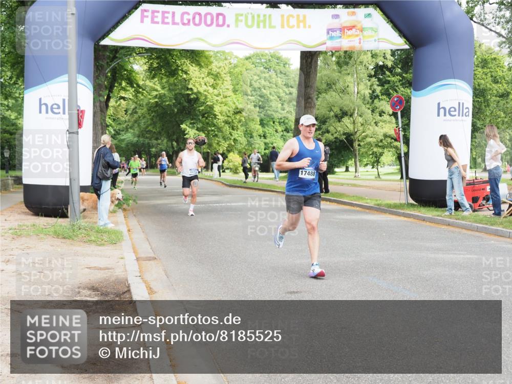 29.06.2025 - hella hamburg halbmarathon MichiJ http://msf.ph/oto/8185525 29.06.2025 10:18:35 Zwischen KM18-KM19 2075, 12189, 14140, 15883 meine-sportfotos.de