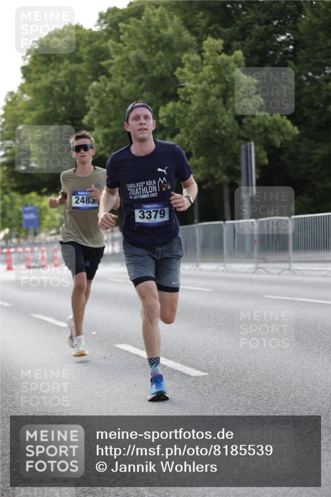 29.06.2025 - hella hamburg halbmarathon Jannik Wohlers http://msf.ph/oto/8185539 29.06.2025 09:43:29 Lombardsbrücke 2203, 2483, 3189, 3379, 8376, 9804, 10351, 11150, 13383, 13941, 15136, 17040, 17893, 18763, 18832 meine-sportfotos.de