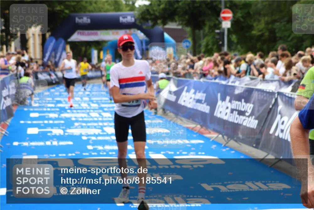 29.06.2025 - hella hamburg halbmarathon Zöllner http://msf.ph/oto/8185541 29.06.2025 10:33:27 Ziel 4602, 4679, 8956, 16881, 17056, 17489, 18731 meine-sportfotos.de