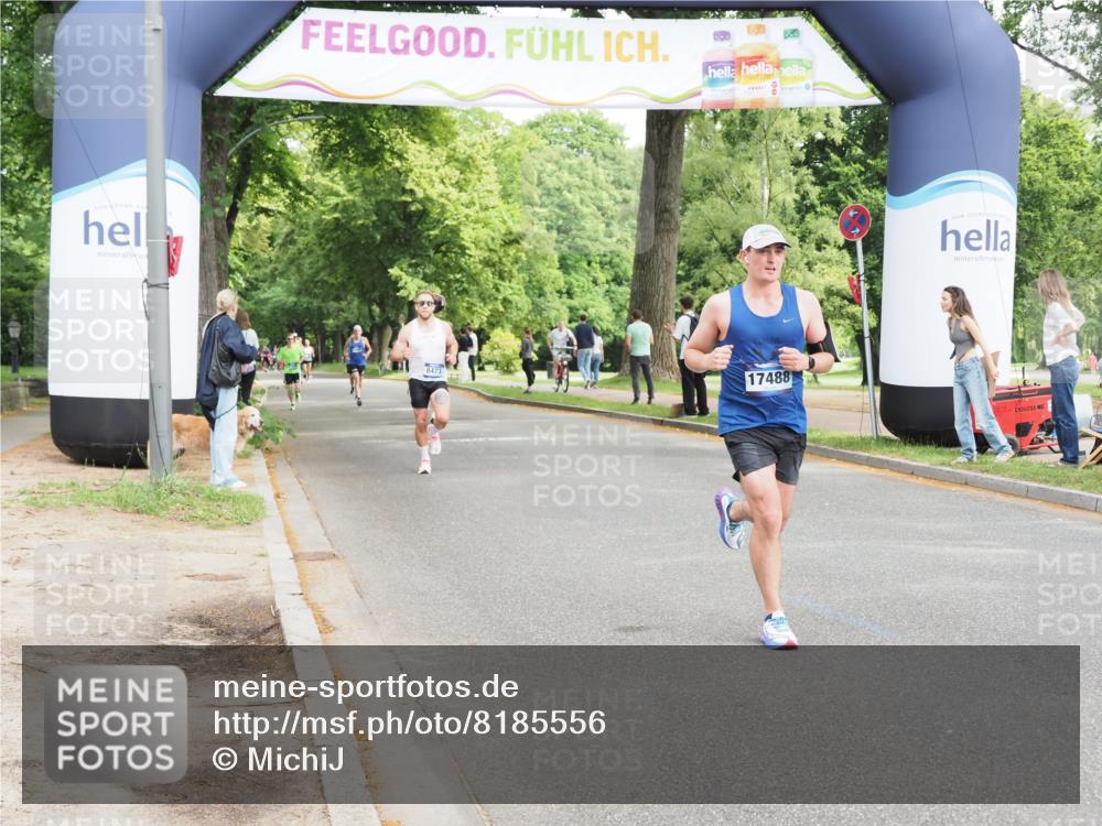 29.06.2025 - hella hamburg halbmarathon MichiJ http://msf.ph/oto/8185556 29.06.2025 10:18:35 Zwischen KM18-KM19 2075, 12189, 14140, 15883 meine-sportfotos.de