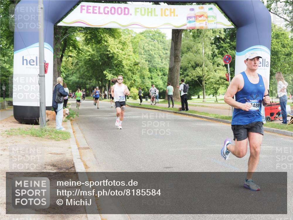 29.06.2025 - hella hamburg halbmarathon MichiJ http://msf.ph/oto/8185584 29.06.2025 10:18:36 Zwischen KM18-KM19 2075, 8473, 12189, 14140, 15883 meine-sportfotos.de