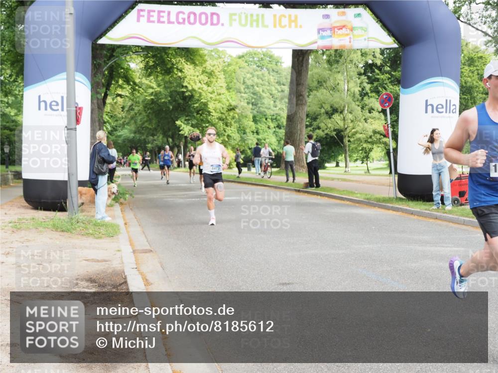 29.06.2025 - hella hamburg halbmarathon MichiJ http://msf.ph/oto/8185612 29.06.2025 10:18:36 Zwischen KM18-KM19 2075, 8473, 12189, 14140, 15883 meine-sportfotos.de