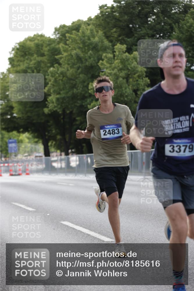 29.06.2025 - hella hamburg halbmarathon Jannik Wohlers http://msf.ph/oto/8185616 29.06.2025 09:43:30 Lombardsbrücke 1953, 2203, 2483, 3189, 3379, 8376, 9804, 10351, 11150, 13383, 13941, 15136, 17040, 18763, 18832 meine-sportfotos.de