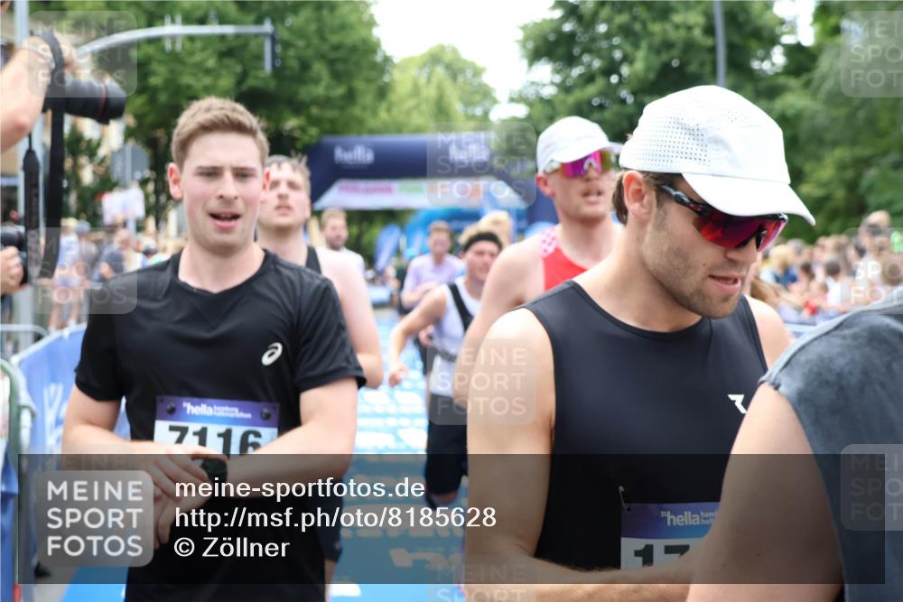 29.06.2025 - hella hamburg halbmarathon Zöllner http://msf.ph/oto/8185628 29.06.2025 10:42:37 Ziel 1209, 1735, 1962, 4235, 7508, 13446, 13483, 16295, 16333, 17016, 17733, 18275, 18632, 18680 meine-sportfotos.de