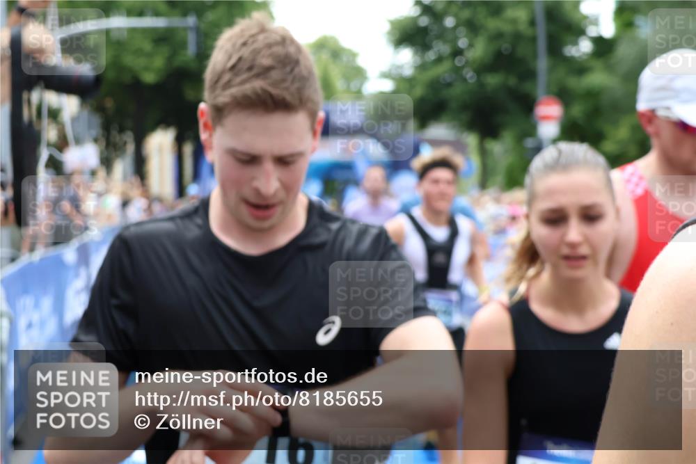 29.06.2025 - hella hamburg halbmarathon Zöllner http://msf.ph/oto/8185655 29.06.2025 10:42:37 Ziel 1209, 1735, 1962, 4235, 7508, 13446, 13483, 16295, 16333, 17016, 17733, 18275, 18632, 18680 meine-sportfotos.de