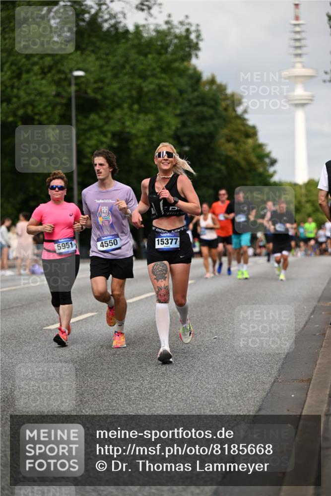 29.06.2025 - hella hamburg halbmarathon Dr. Thomas Lammeyer http://msf.ph/oto/8185668 29.06.2025 10:10:50 Kennedybrücke 1245, 1766, 1981, 4550, 4666, 5951, 6314, 6572, 6664, 8051, 8960, 9560, 10212, 10297, 10736, 10886 meine-sportfotos.de