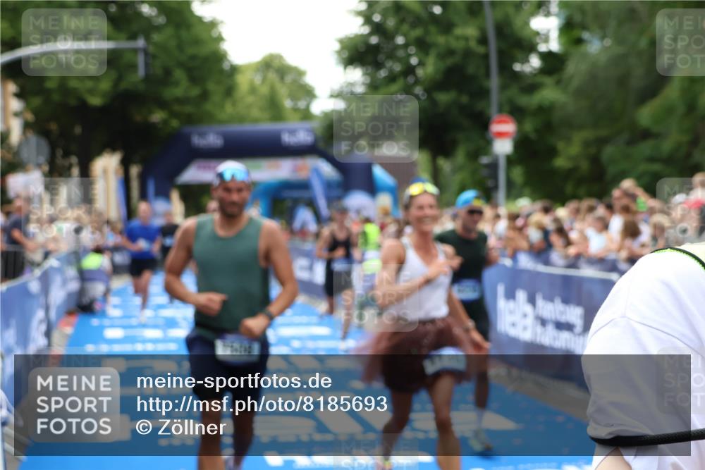 29.06.2025 - hella hamburg halbmarathon Zöllner http://msf.ph/oto/8185693 29.06.2025 10:42:41 Ziel 1700, 1735, 4235, 7508, 9371, 9534, 13483, 17000, 18275, 18632 meine-sportfotos.de
