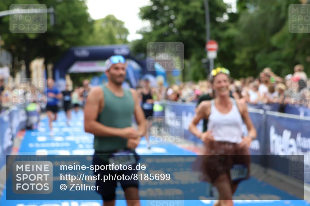 29.06.2025 - hella hamburg halbmarathon Zöllner http://msf.ph/oto/8185699 29.06.2025 10:42:42 Ziel 1700, 1735, 4235, 7508, 9371, 9534, 13483, 17000, 18275, 18632 meine-sportfotos.de