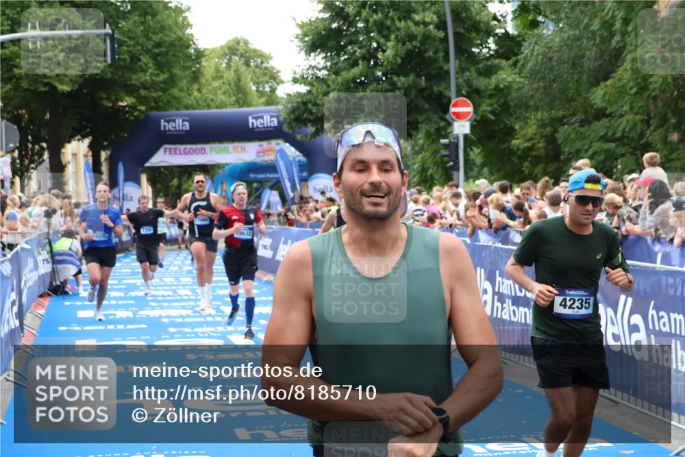 29.06.2025 - hella hamburg halbmarathon Zöllner http://msf.ph/oto/8185710 29.06.2025 10:42:42 Ziel 1700, 1735, 4235, 7508, 9371, 9534, 13483, 17000, 18275, 18632 meine-sportfotos.de