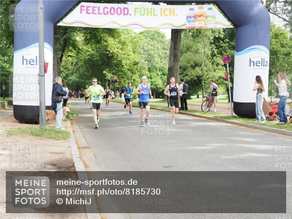 29.06.2025 - hella hamburg halbmarathon MichiJ http://msf.ph/oto/8185730 29.06.2025 10:18:41 Zwischen KM18-KM19 7389, 8473, 17374 meine-sportfotos.de