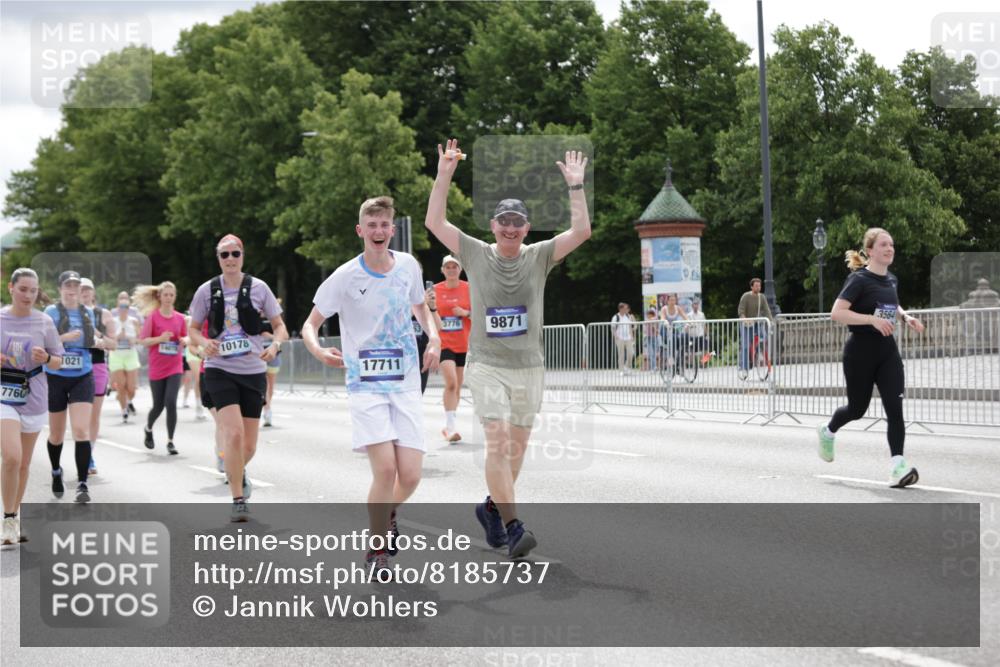 29.06.2025 - hella hamburg halbmarathon Jannik Wohlers http://msf.ph/oto/8185737 29.06.2025 11:11:12 Lombardsbrücke 1021, 2105, 2345, 3563, 3564, 3608, 3713, 3775, 3776, 3832, 3932, 4574, 4750, 4821, 4881, 6454, 6455, 8294, 9322, 9415, 9703, 9871, 10178, 11104, 13428, 14078, 14241, 14656, 14806, 15241, 15691, 15729, 16219, 16728, 17330, 17570, 17711, 17760, 18955 meine-sportfotos.de