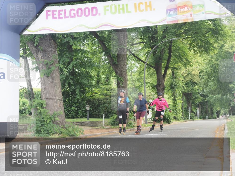 29.06.2025 - hella hamburg halbmarathon KatJ http://msf.ph/oto/8185763 29.06.2025 09:24:43 Zwischen KM18-KM19  meine-sportfotos.de