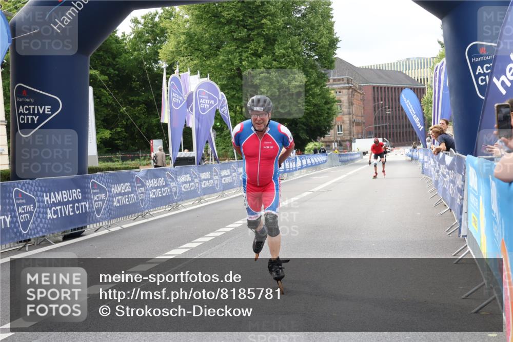 29.06.2025 - hella hamburg halbmarathon Strokosch-Dieckow http://msf.ph/oto/8185781 29.06.2025 09:25:50 Ziel 20100, 20423 meine-sportfotos.de