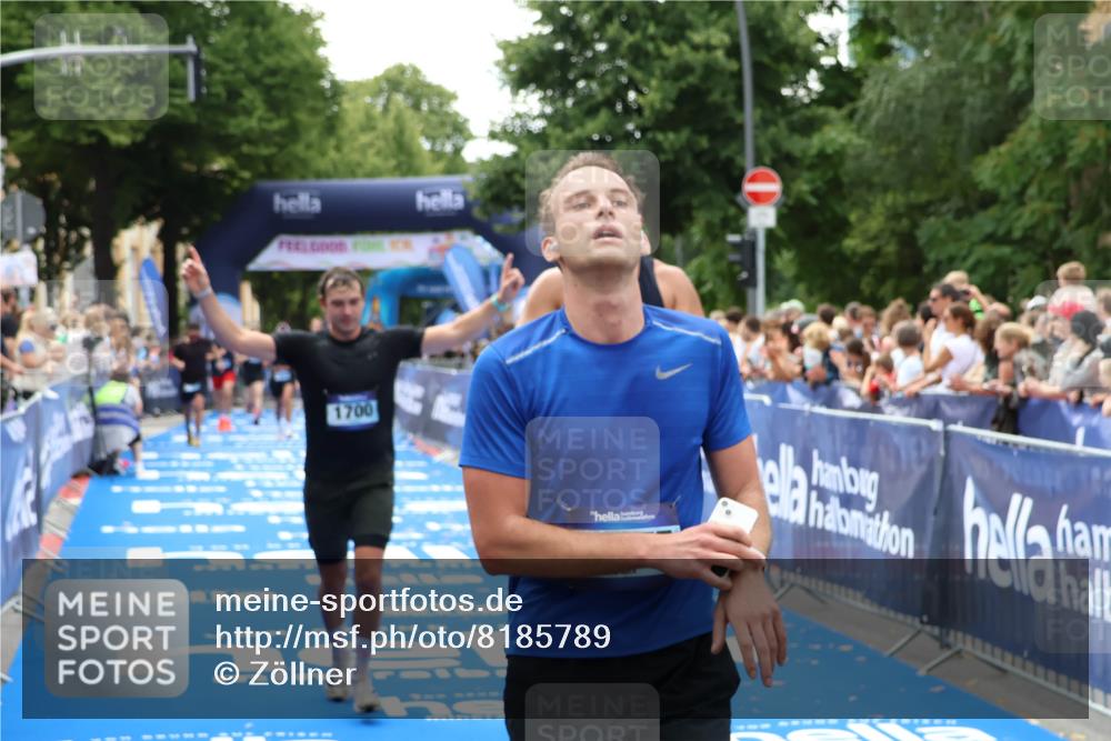 29.06.2025 - hella hamburg halbmarathon Zöllner http://msf.ph/oto/8185789 29.06.2025 10:42:47 Ziel 1700, 7105, 9371, 9534, 13725, 14560, 14813, 17000 meine-sportfotos.de