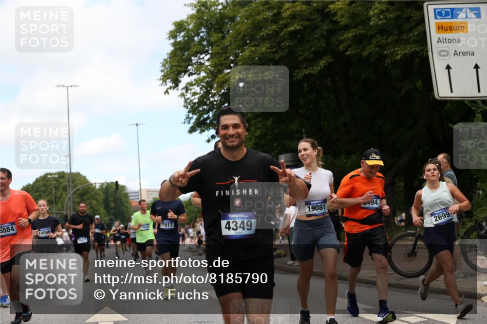 29.06.2025 - hella hamburg halbmarathon Yannick Fuchs http://msf.ph/oto/8185790 29.06.2025 11:21:19 20KM 2010, 2699, 2751, 3842, 3910, 4161, 4349, 4373, 4824, 4826, 4877, 5494, 5584, 5629, 6285, 6640, 6710, 7604, 7836, 7917, 8050, 8962, 9913, 10077, 10374, 10594, 11046, 11092, 11668, 11981, 12958, 13090, 13382, 13477, 13934, 14029, 14810, 14986, 15725, 15752, 15869, 16821, 16999, 17034, 17207, 17249, 17438, 18077, 18503, 18610, 19081, 19193 meine-sportfotos.de