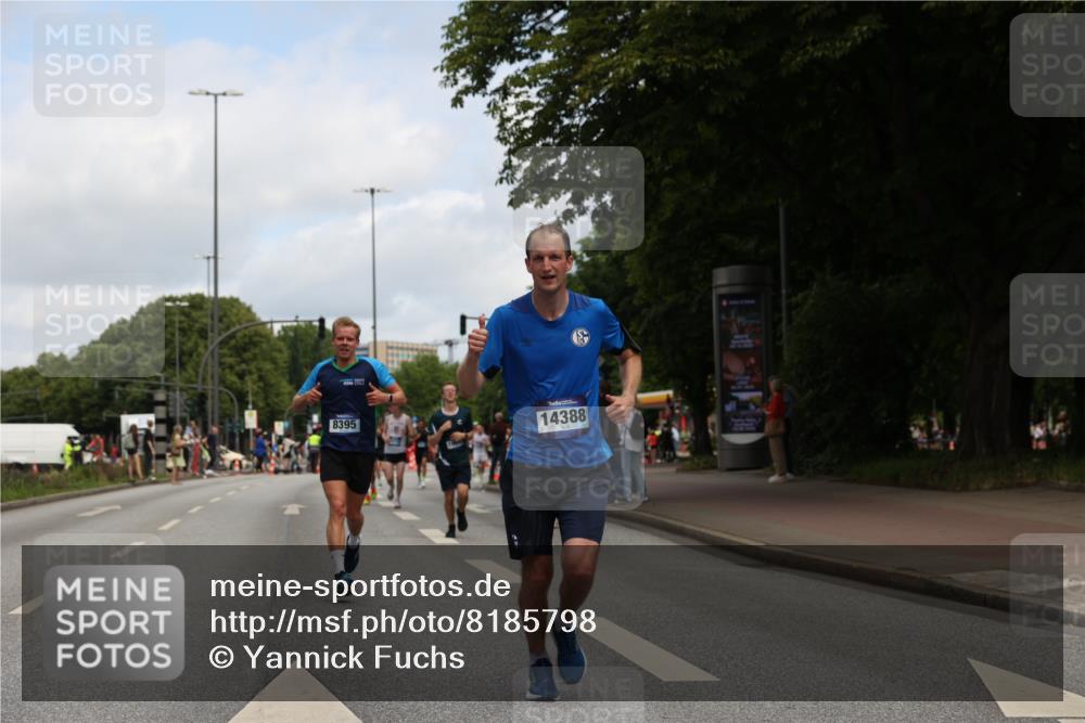 29.06.2025 - hella hamburg halbmarathon Yannick Fuchs http://msf.ph/oto/8185798 29.06.2025 10:29:37 20KM 1002, 1217, 1562, 4477, 5048, 5152, 6169, 6878, 7628, 7972, 8395, 8864, 8901, 9686, 12204, 12369, 14069, 14388, 14603, 14952, 15391, 15991, 16140, 16712, 16963, 17014, 18419, 19022 meine-sportfotos.de