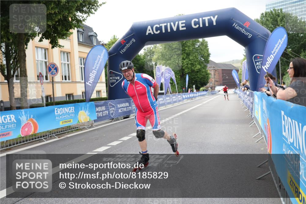 29.06.2025 - hella hamburg halbmarathon Strokosch-Dieckow http://msf.ph/oto/8185829 29.06.2025 09:25:51 Ziel 20100, 20423 meine-sportfotos.de