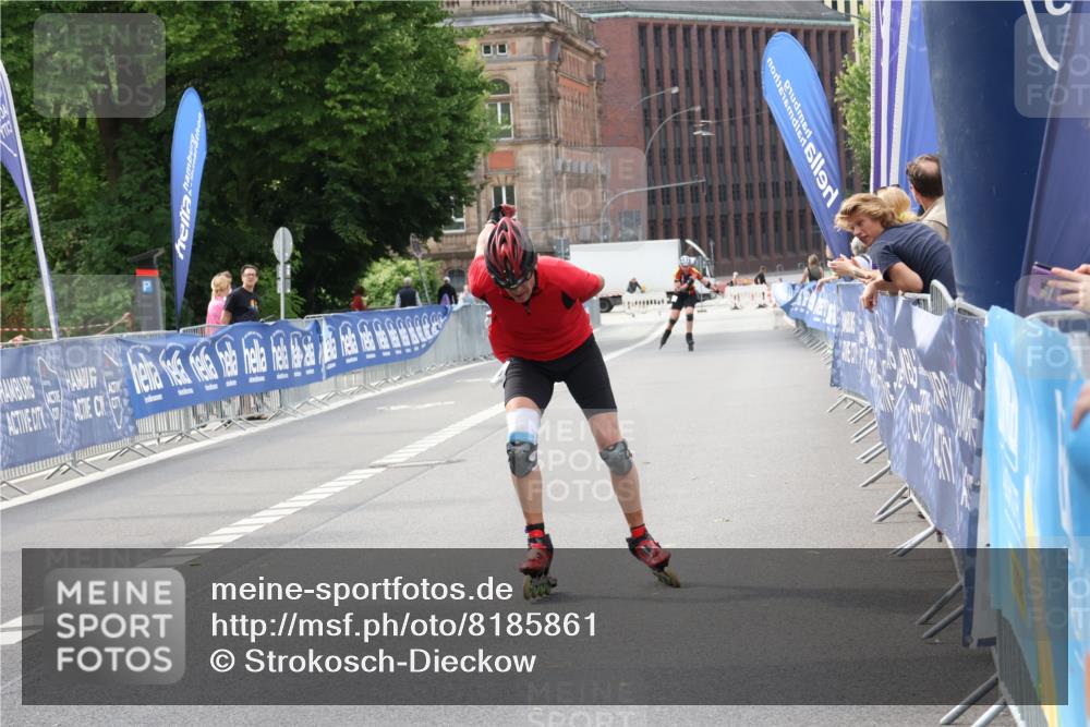 29.06.2025 - hella hamburg halbmarathon Strokosch-Dieckow http://msf.ph/oto/8185861 29.06.2025 09:25:54 Ziel 20100, 20463 meine-sportfotos.de