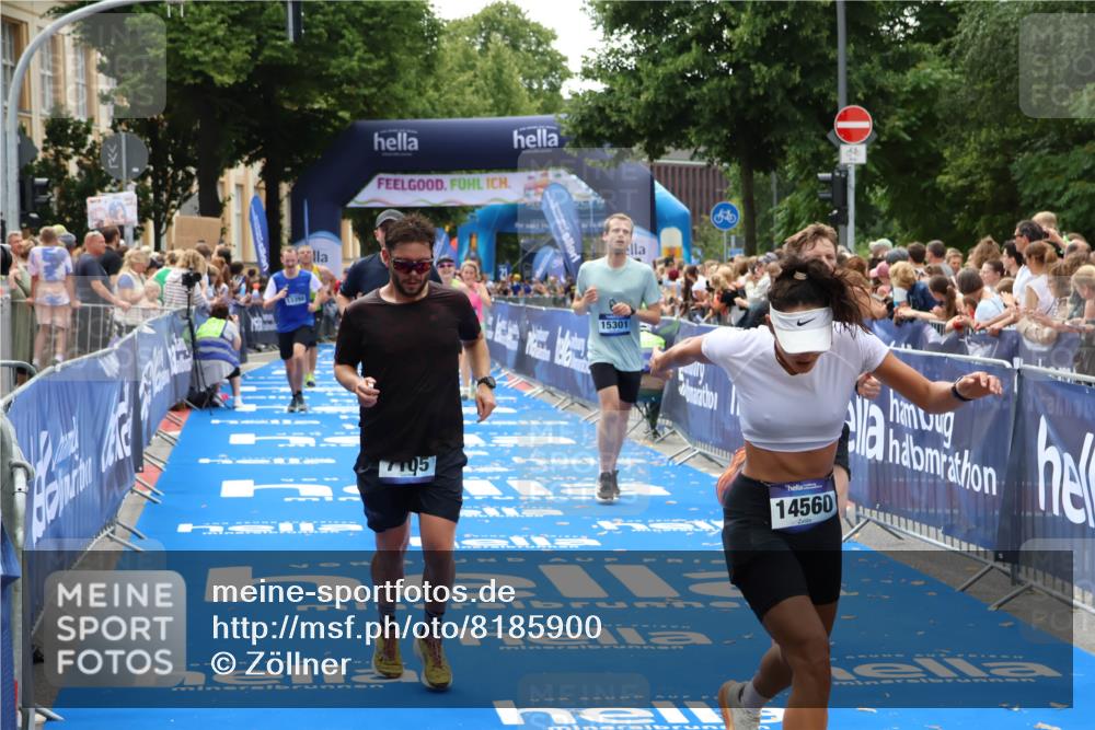 29.06.2025 - hella hamburg halbmarathon Zöllner http://msf.ph/oto/8185900 29.06.2025 10:42:54 Ziel 5011, 5477, 7105, 13398, 13725, 14447, 14560, 14813, 14849, 15297, 15301, 15851, 18559, 18659 meine-sportfotos.de