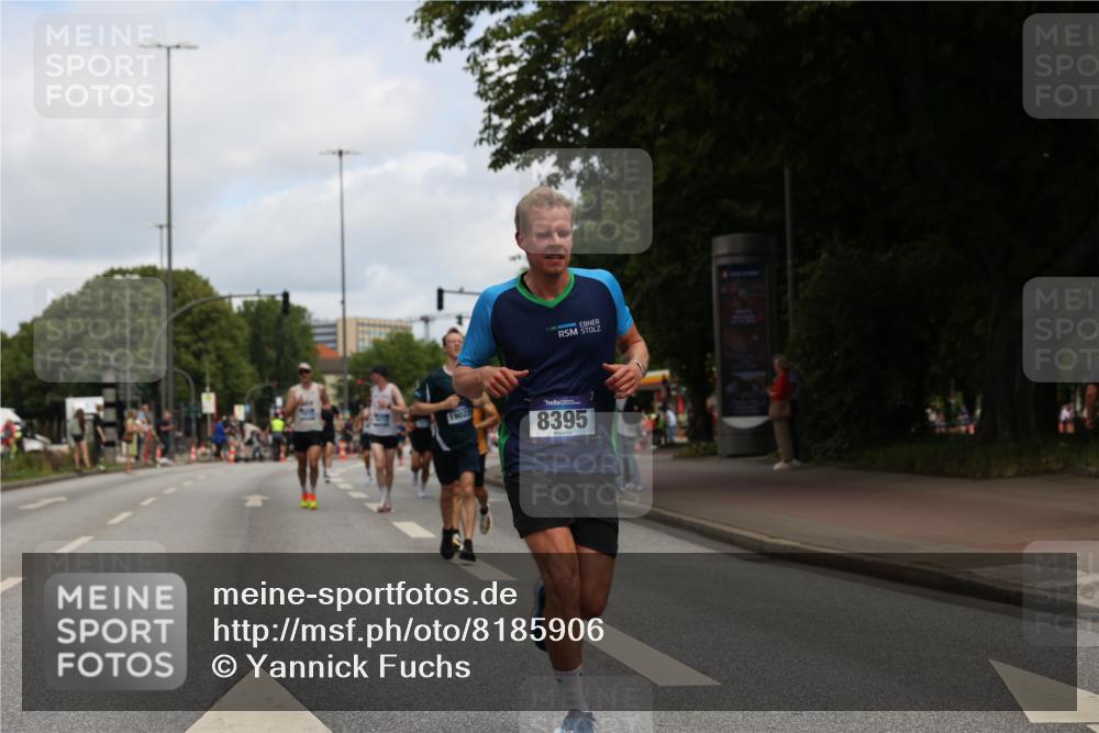 29.06.2025 - hella hamburg halbmarathon Yannick Fuchs http://msf.ph/oto/8185906 29.06.2025 10:29:38 20KM 1002, 1217, 1562, 4477, 5048, 5152, 6169, 6878, 7972, 8395, 8864, 8901, 9686, 12204, 12369, 14069, 14388, 14603, 14952, 15391, 15991, 16140, 16712, 16963, 17014, 17643, 18419, 19022 meine-sportfotos.de