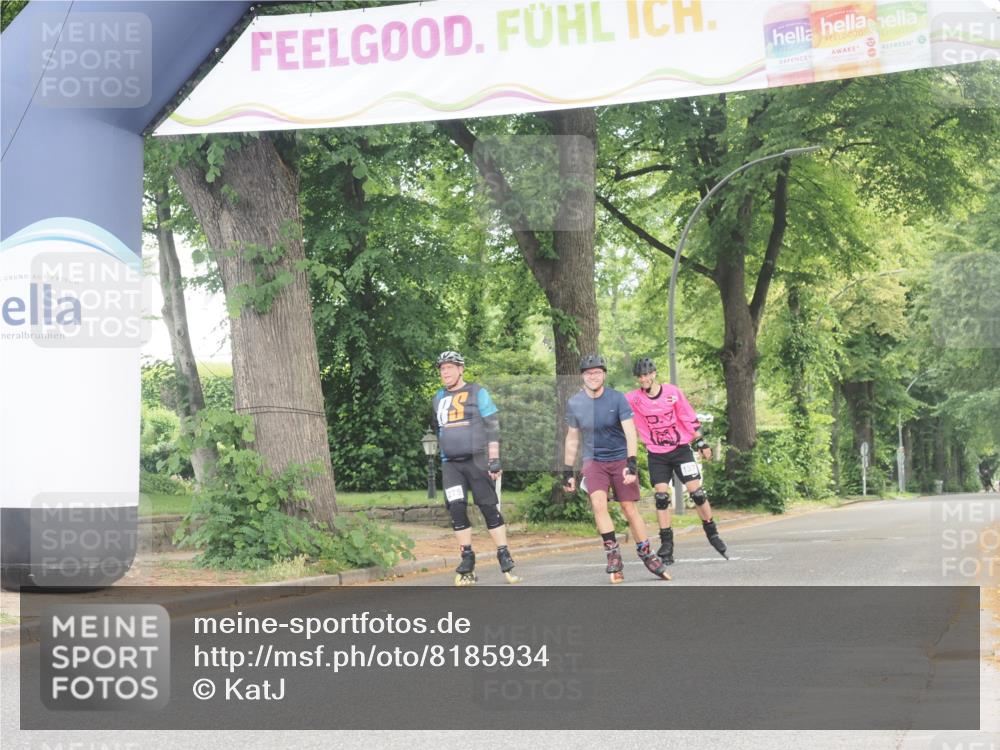 29.06.2025 - hella hamburg halbmarathon KatJ http://msf.ph/oto/8185934 29.06.2025 09:24:44 Zwischen KM18-KM19  meine-sportfotos.de