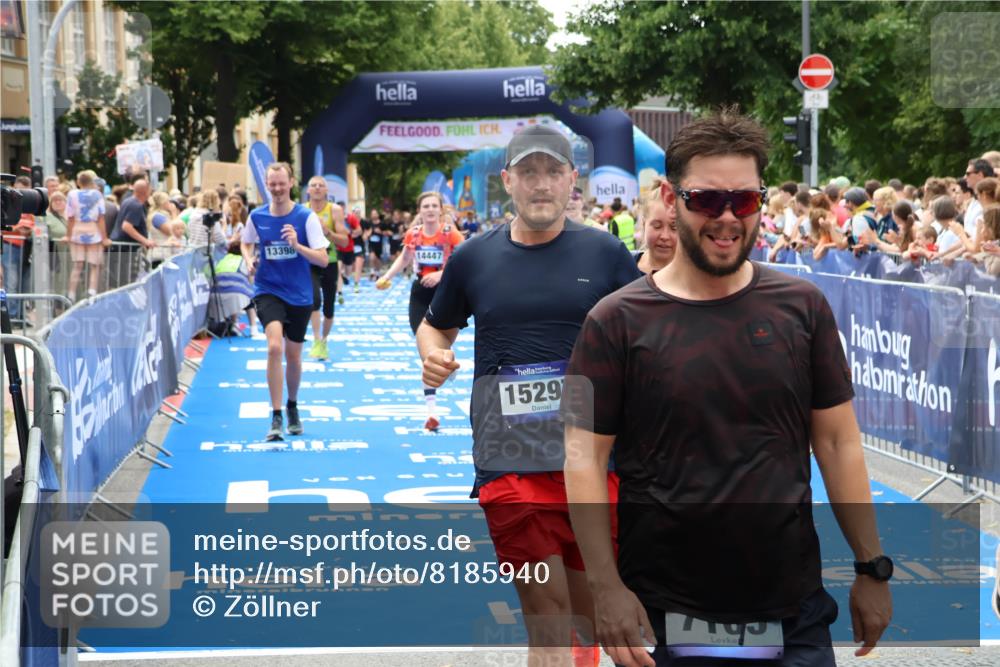 29.06.2025 - hella hamburg halbmarathon Zöllner http://msf.ph/oto/8185940 29.06.2025 10:42:57 Ziel 4823, 5011, 5477, 13398, 14447, 14849, 15297, 15301, 15851, 18559, 18659 meine-sportfotos.de