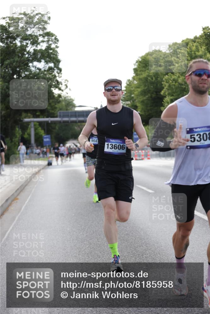 29.06.2025 - hella hamburg halbmarathon Jannik Wohlers http://msf.ph/oto/8185958 29.06.2025 09:43:39 Lombardsbrücke 1122, 1953, 2483, 3189, 3379, 5308, 7231, 8376, 9047, 10222, 10655, 11150, 13383, 13606 meine-sportfotos.de