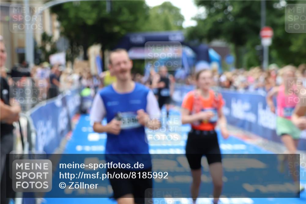 29.06.2025 - hella hamburg halbmarathon Zöllner http://msf.ph/oto/8185992 29.06.2025 10:42:59 Ziel 4823, 5011, 5477, 7035, 8218, 9364, 13398, 14447, 14849, 18559, 18659 meine-sportfotos.de