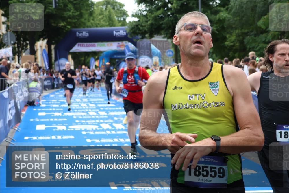 29.06.2025 - hella hamburg halbmarathon Zöllner http://msf.ph/oto/8186038 29.06.2025 10:43:02 Ziel 4823, 7035, 8218, 9364, 10469, 14849, 18659 meine-sportfotos.de