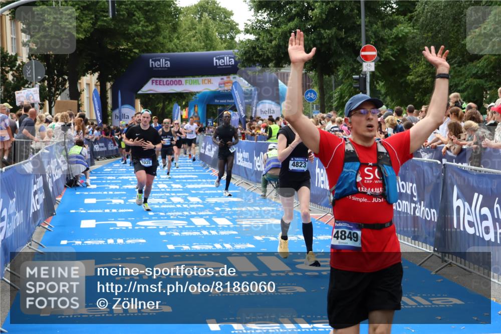 29.06.2025 - hella hamburg halbmarathon Zöllner http://msf.ph/oto/8186060 29.06.2025 10:43:03 Ziel 4823, 7035, 8218, 9364, 10469, 12657, 12723, 14849, 19038 meine-sportfotos.de