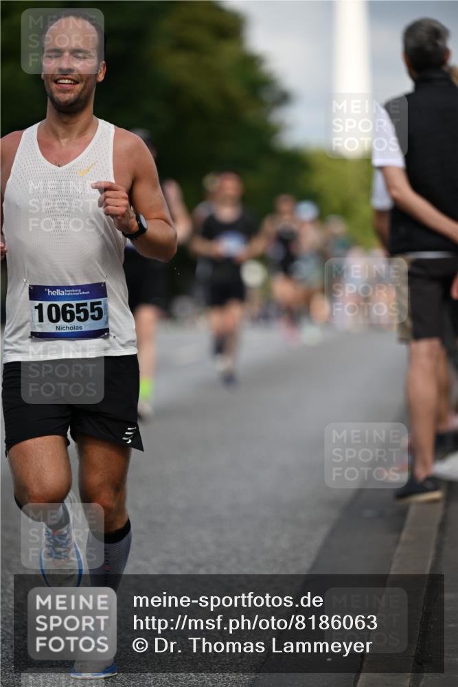 29.06.2025 - hella hamburg halbmarathon Dr. Thomas Lammeyer http://msf.ph/oto/8186063 29.06.2025 09:47:25 Kennedybrücke 1122, 1953, 3189, 5308, 5344, 7231, 7793, 8975, 9047, 9079, 10106, 10173, 10790, 11150 meine-sportfotos.de