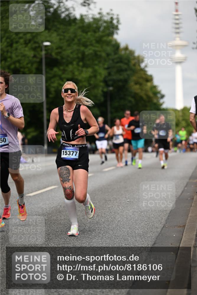 29.06.2025 - hella hamburg halbmarathon Dr. Thomas Lammeyer http://msf.ph/oto/8186106 29.06.2025 10:10:51 Kennedybrücke 1245, 1766, 1981, 4550, 4666, 5951, 6314, 6572, 6664, 8051, 8960, 9560, 10212, 10297, 10736, 10886 meine-sportfotos.de