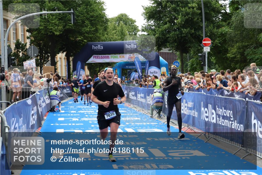 29.06.2025 - hella hamburg halbmarathon Zöllner http://msf.ph/oto/8186115 29.06.2025 10:43:05 Ziel 4229, 4823, 6721, 7035, 8218, 9364, 9833, 10469, 12657, 12723, 12776, 12839, 17177, 19038 meine-sportfotos.de