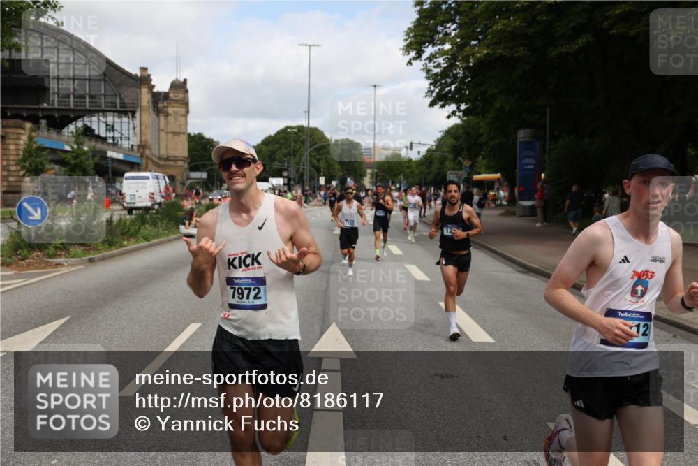29.06.2025 - hella hamburg halbmarathon Yannick Fuchs http://msf.ph/oto/8186117 29.06.2025 10:29:44 20KM 1217, 1562, 5269, 5554, 7466, 7867, 7972, 8395, 8864, 8901, 10771, 12204, 12369, 14069, 14388, 14603, 14629, 14952, 15390, 15391, 15991, 16140, 16177, 16712, 16811, 16963, 16964, 17643, 18183, 18220, 18419, 19022 meine-sportfotos.de
