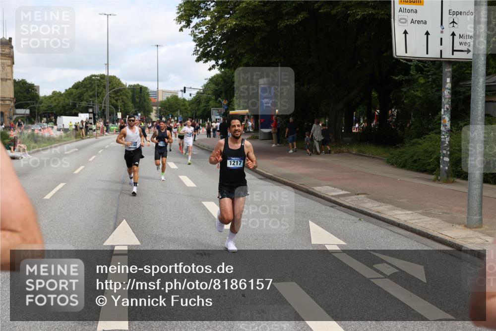 29.06.2025 - hella hamburg halbmarathon Yannick Fuchs http://msf.ph/oto/8186157 29.06.2025 10:29:45 20KM 1217, 1562, 4740, 5269, 5554, 6704, 7466, 7867, 7972, 8395, 8864, 8901, 10771, 12204, 12369, 12751, 14069, 14388, 14603, 14629, 14952, 15390, 15391, 15991, 16140, 16177, 16695, 16712, 16811, 16963, 16964, 17643, 18183, 18220, 18419, 19022 meine-sportfotos.de