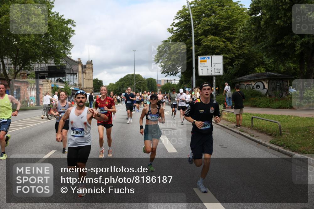 29.06.2025 - hella hamburg halbmarathon Yannick Fuchs http://msf.ph/oto/8186187 29.06.2025 10:43:36 20KM 1094, 1342, 1381, 1476, 2013, 2504, 2516, 2592, 2596, 2706, 2878, 2889, 2937, 3060, 3692, 4017, 4832, 5460, 5705, 6158, 7067, 7297, 7332, 8112, 8437, 8821, 9038, 9126, 9200, 9213, 9463, 9619, 9649, 9695, 9924, 9965, 10184, 11340, 11519, 11579, 11779, 11819, 11977, 12035, 12094, 12271, 12421, 12670, 13233, 13688, 13690, 14526, 15422, 15523, 16114, 16627, 16653, 16731, 16891, 17173, 17753, 18058, 18842, 18926, 19109 meine-sportfotos.de