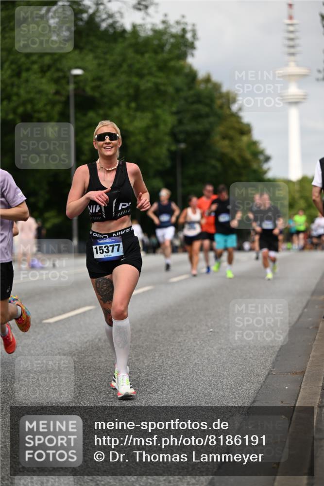 29.06.2025 - hella hamburg halbmarathon Dr. Thomas Lammeyer http://msf.ph/oto/8186191 29.06.2025 10:10:51 Kennedybrücke 1245, 1766, 1981, 4550, 4666, 5951, 6314, 6572, 6664, 8051, 8960, 9560, 10212, 10297, 10736, 10886 meine-sportfotos.de