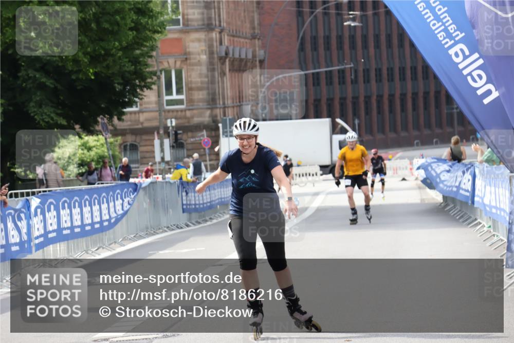 29.06.2025 - hella hamburg halbmarathon Strokosch-Dieckow http://msf.ph/oto/8186216 29.06.2025 09:26:35 Ziel 20018, 20539 meine-sportfotos.de