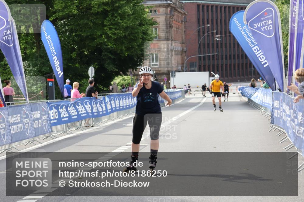 29.06.2025 - hella hamburg halbmarathon Strokosch-Dieckow http://msf.ph/oto/8186250 29.06.2025 09:26:36 Ziel 20018, 20539 meine-sportfotos.de