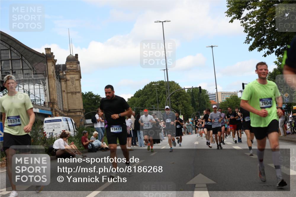 29.06.2025 - hella hamburg halbmarathon Yannick Fuchs http://msf.ph/oto/8186268 29.06.2025 11:21:22 20KM 2010, 2505, 2699, 2703, 2751, 3571, 3910, 4161, 4349, 4373, 4824, 4826, 4877, 5494, 5584, 5629, 6285, 6710, 7228, 7604, 7836, 7917, 8050, 8962, 9913, 10077, 10374, 10594, 11046, 11092, 11668, 11981, 12958, 13382, 13477, 13934, 14029, 14216, 14803, 14810, 14986, 15471, 15660, 15752, 15869, 16821, 16999, 17034, 17103, 17207, 17249, 17438, 18077, 18503, 18610, 19081, 19193 meine-sportfotos.de