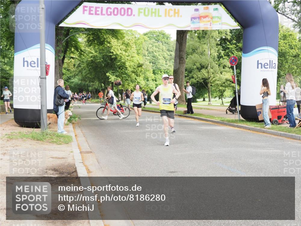 29.06.2025 - hella hamburg halbmarathon MichiJ http://msf.ph/oto/8186280 29.06.2025 10:18:47 Zwischen KM18-KM19 1827, 7389, 8975, 10486, 16711, 17374, 17428 meine-sportfotos.de
