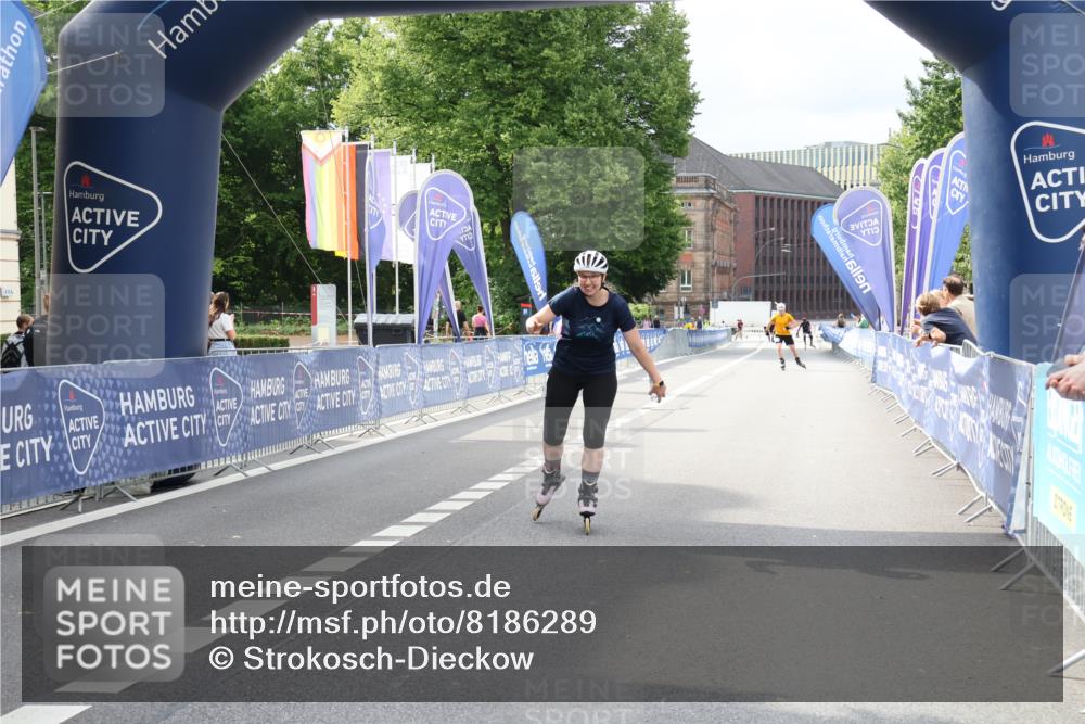 29.06.2025 - hella hamburg halbmarathon Strokosch-Dieckow http://msf.ph/oto/8186289 29.06.2025 09:26:38 Ziel 20018, 20539 meine-sportfotos.de