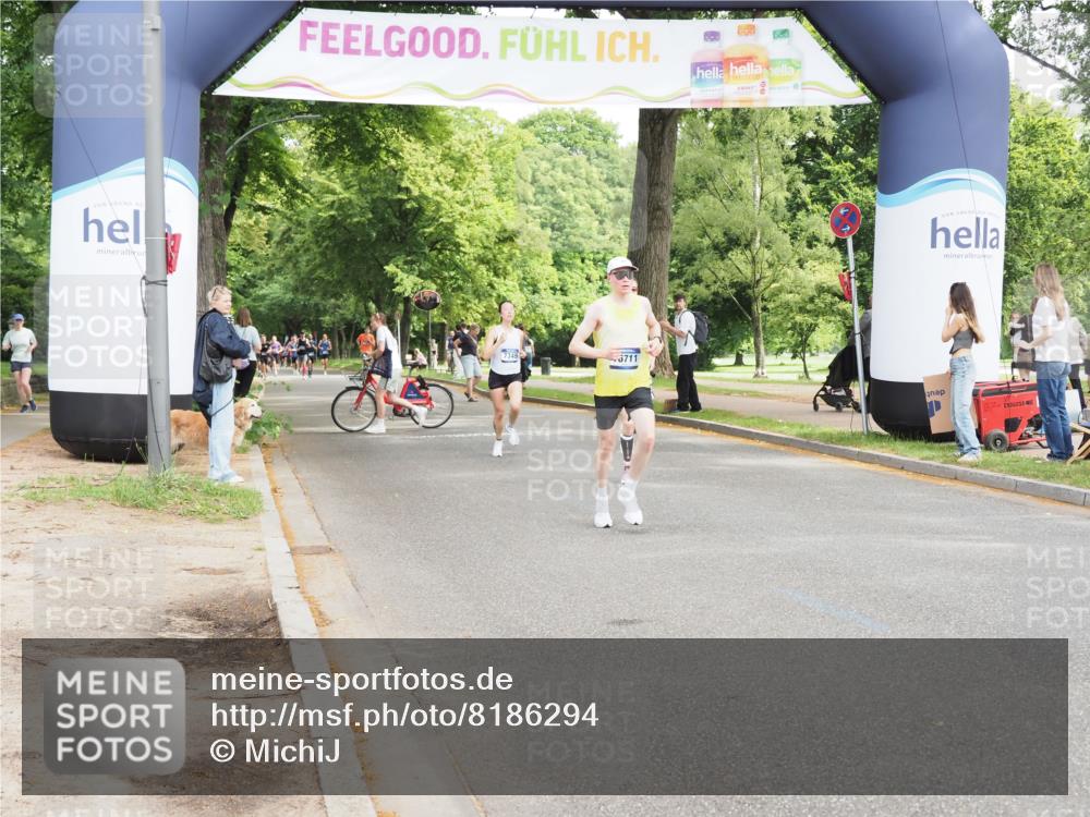 29.06.2025 - hella hamburg halbmarathon MichiJ http://msf.ph/oto/8186294 29.06.2025 10:18:47 Zwischen KM18-KM19 1827, 7389, 8975, 10486, 16711, 17374, 17428 meine-sportfotos.de