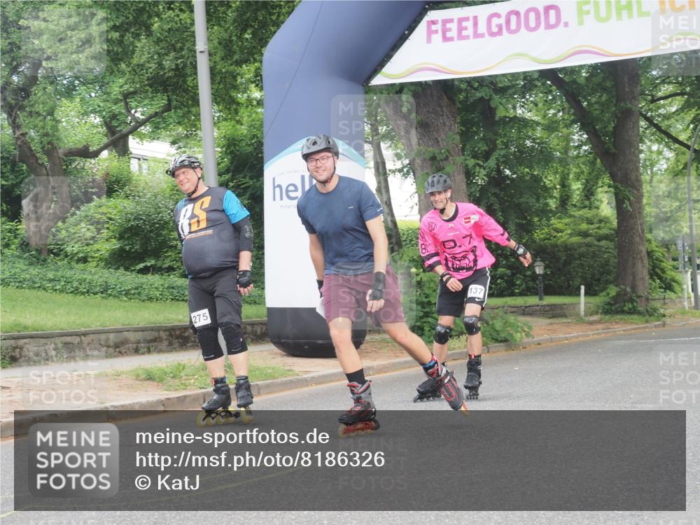 29.06.2025 - hella hamburg halbmarathon KatJ http://msf.ph/oto/8186326 29.06.2025 09:24:46 Zwischen KM18-KM19  meine-sportfotos.de