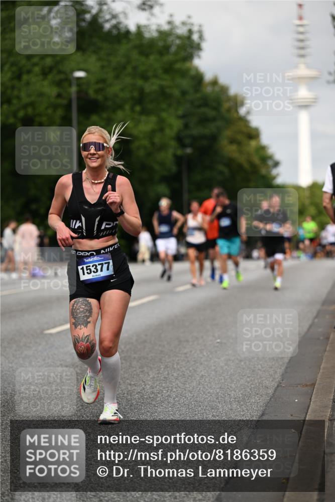 29.06.2025 - hella hamburg halbmarathon Dr. Thomas Lammeyer http://msf.ph/oto/8186359 29.06.2025 10:10:51 Kennedybrücke 1245, 1766, 1981, 4550, 4666, 5951, 6314, 6572, 6664, 8051, 8960, 9560, 10212, 10297, 10736, 10886 meine-sportfotos.de