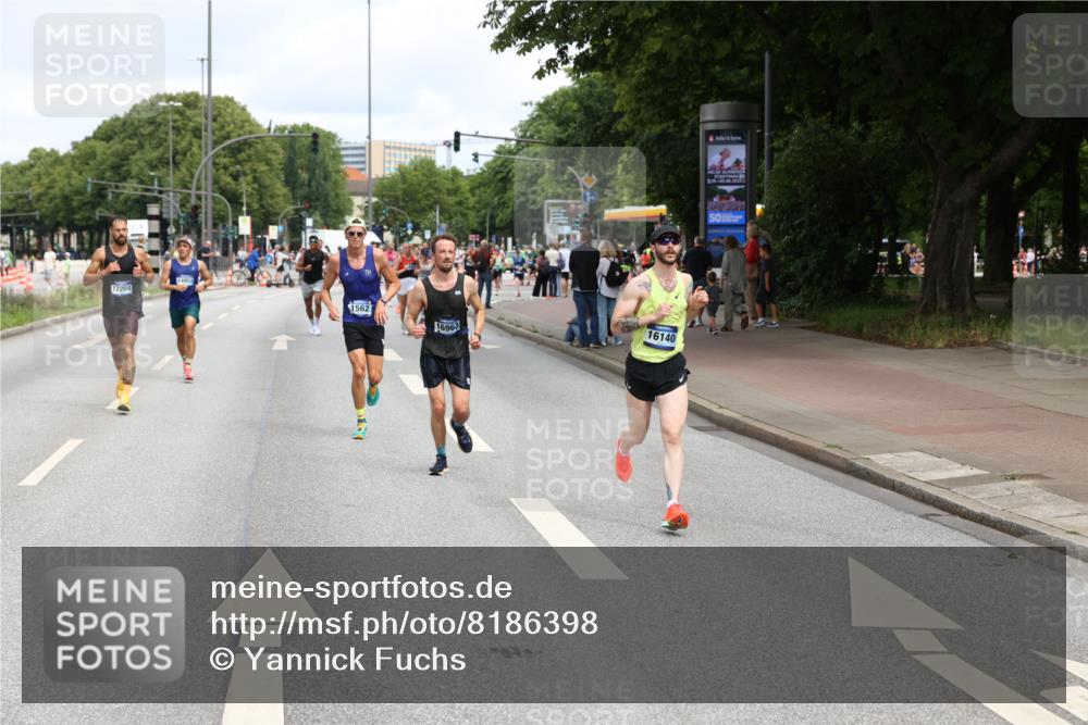 29.06.2025 - hella hamburg halbmarathon Yannick Fuchs http://msf.ph/oto/8186398 29.06.2025 10:29:50 20KM 57, 1217, 1344, 1562, 4740, 4944, 5269, 5554, 6704, 7466, 7867, 7972, 8864, 8901, 10771, 11559, 11898, 12204, 12369, 12751, 14603, 14629, 14952, 15390, 15391, 15991, 16140, 16177, 16695, 16712, 16811, 16963, 16964, 17022, 17643, 17826, 18183, 18220, 18237, 18419, 19022 meine-sportfotos.de